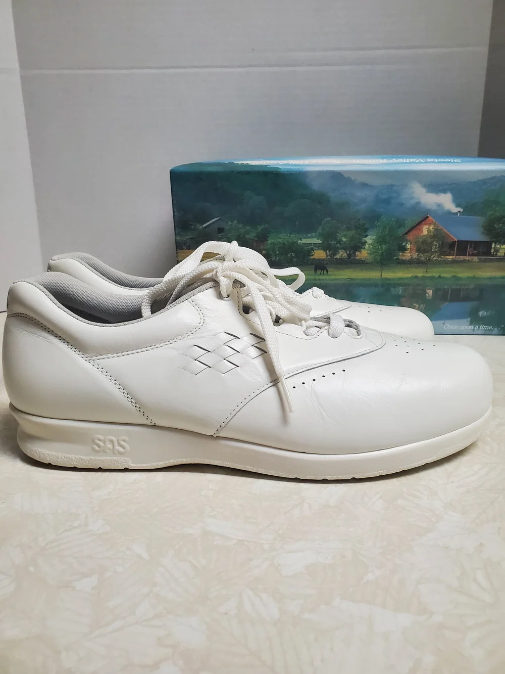 SAS Women’s White Leather Freetime Walking Shoes USA